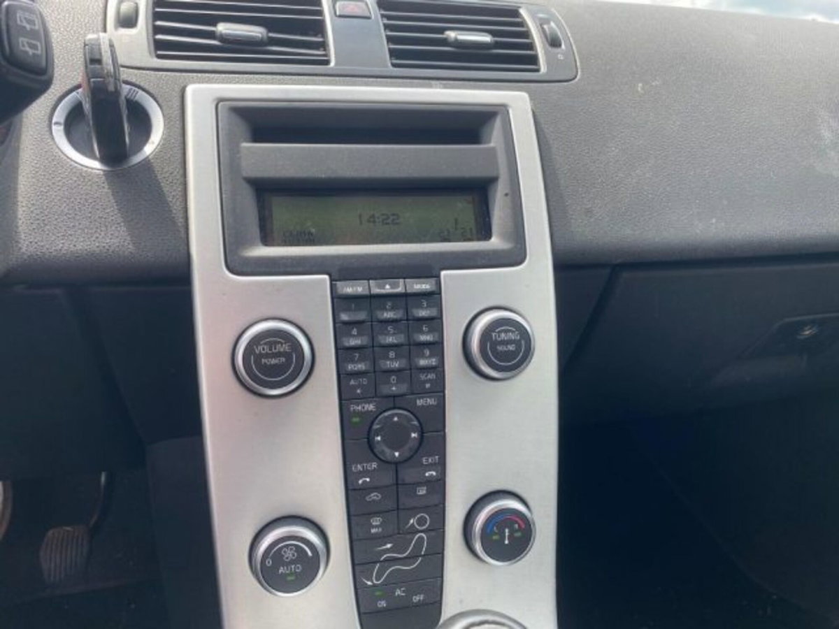 Volvo V50 D3 Geartronic POLAR (9)