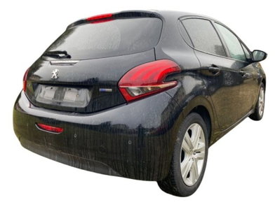 Peugeot 208 82 5 porte Style (2)