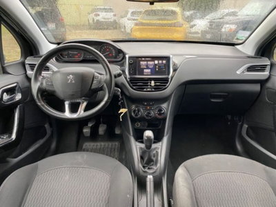 Peugeot 208 82 5 porte Style (6)