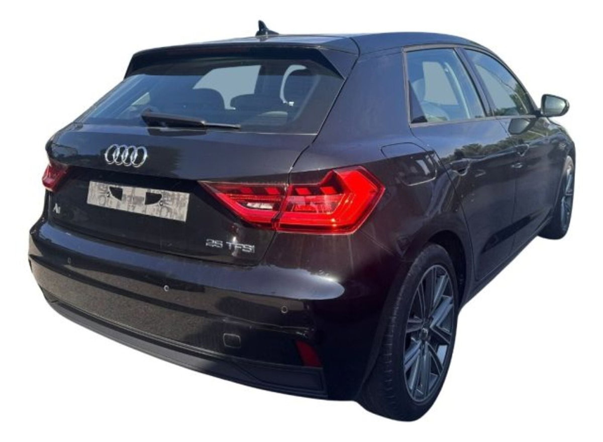 Audi A1 citycarver 25 TFSI Admired (2)