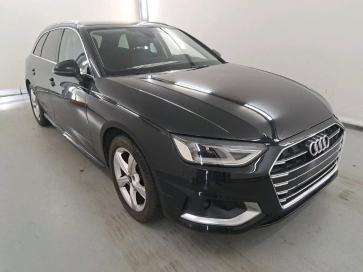 Audi A4 Avant 35 TDI/163 CV S tronic Business Advanced (2)