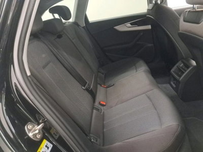 Audi A4 Avant 35 TDI/163 CV S tronic Business Advanced (6)