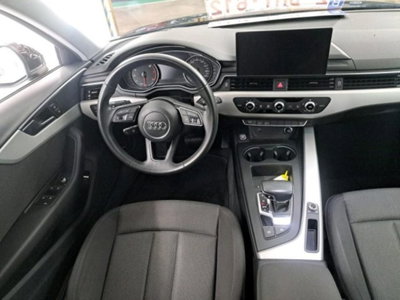 Audi A4 Avant 35 TDI/163 CV S tronic Business Advanced (7)