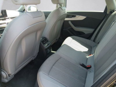 Audi A4 Avant 35 TDI/163 CV S tronic Business Advanced (10)