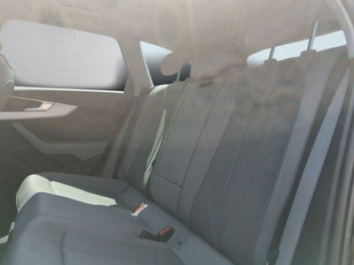 Audi A4 Avant 35 TDI/163 CV S tronic Business Advanced (11)