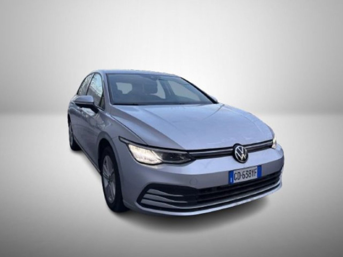 Volkswagen Golf 1.0 TSI EVO Life (2)