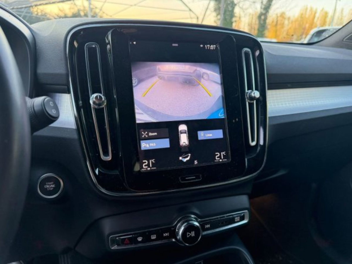 Volvo XC40 T5 Recharge Plug-in Hybrid automatico Core (13)