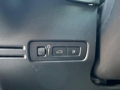 Volvo XC40 T5 Recharge Plug-in Hybrid automatico Core (17)