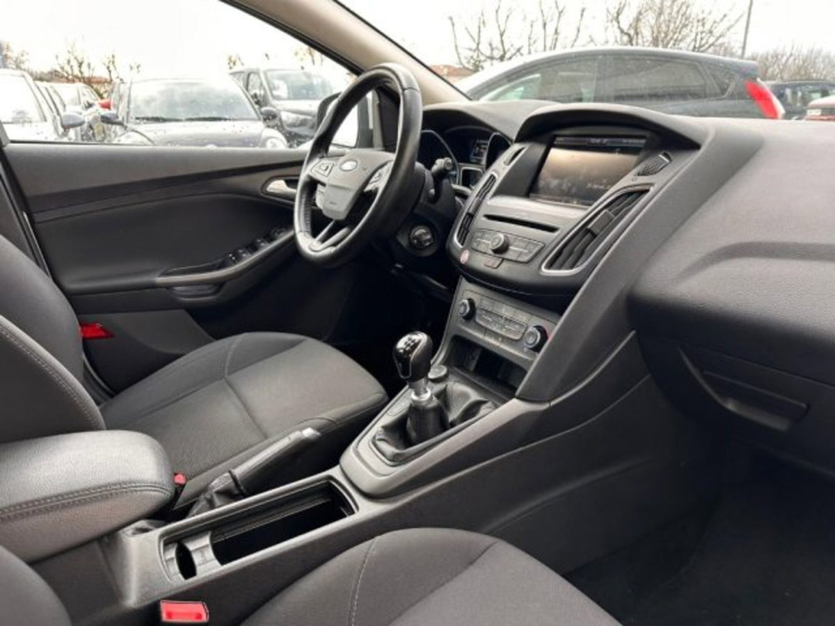 Ford Focus Station Wagon 1.5 TDCi 120 CV Start&Stop SW Business (13)