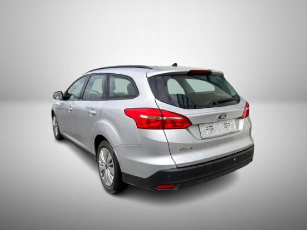 Ford Focus Station Wagon 1.5 TDCi 120 CV Start&Stop SW Business (3)