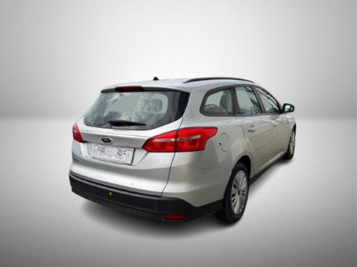 Ford Focus Station Wagon 1.5 TDCi 120 CV Start&Stop SW Business (4)