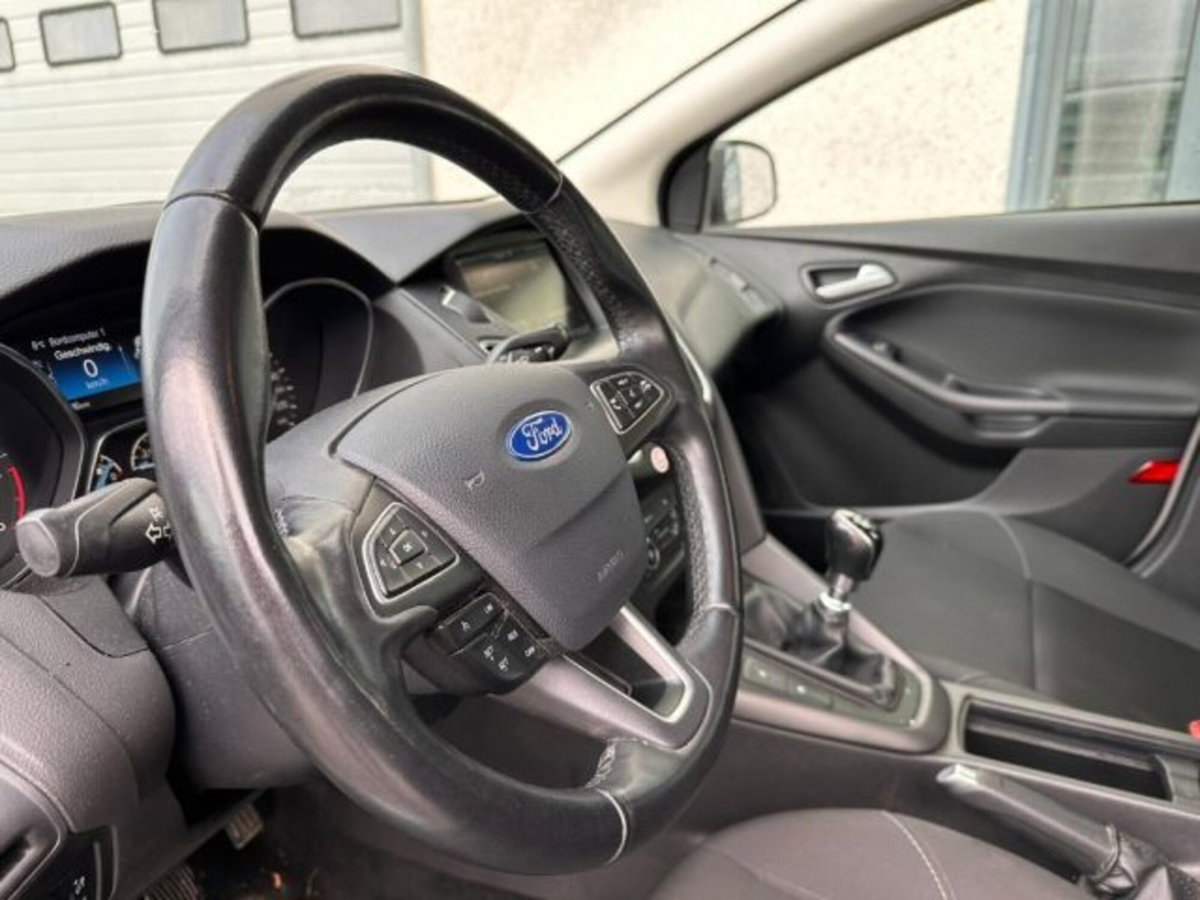 Ford Focus Station Wagon 1.5 TDCi 120 CV Start&Stop SW Business (8)