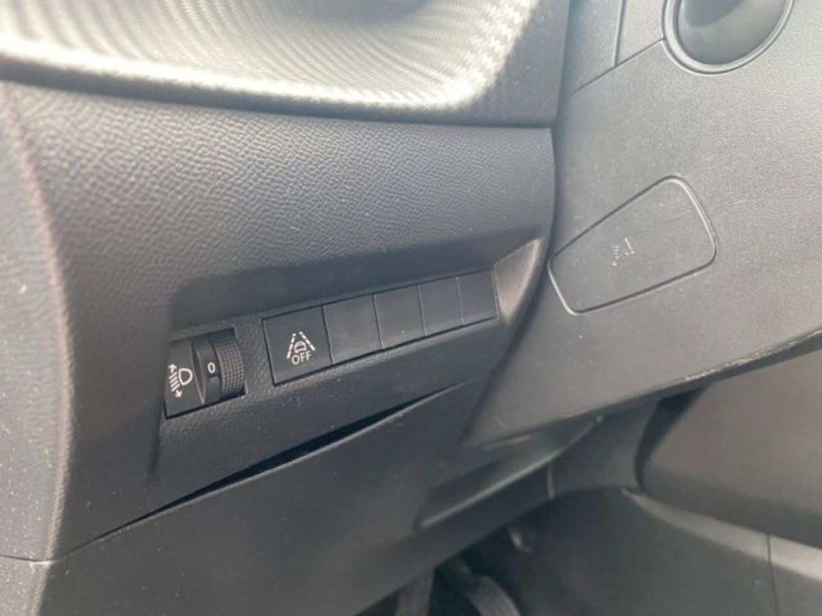 Peugeot 208 PureTech 100 Stop&Start 5 porte Allure (10)