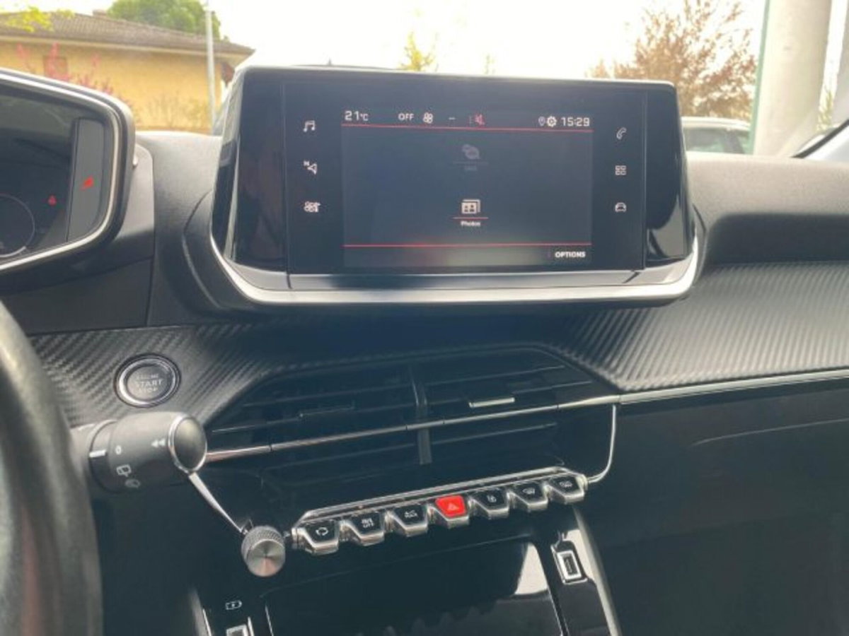 Peugeot 208 PureTech 100 Stop&Start 5 porte Allure (14)