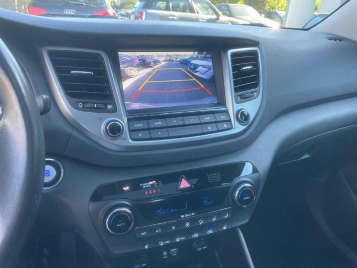 Hyundai Tucson 2.0 CRDi 4WD XPossible (14)