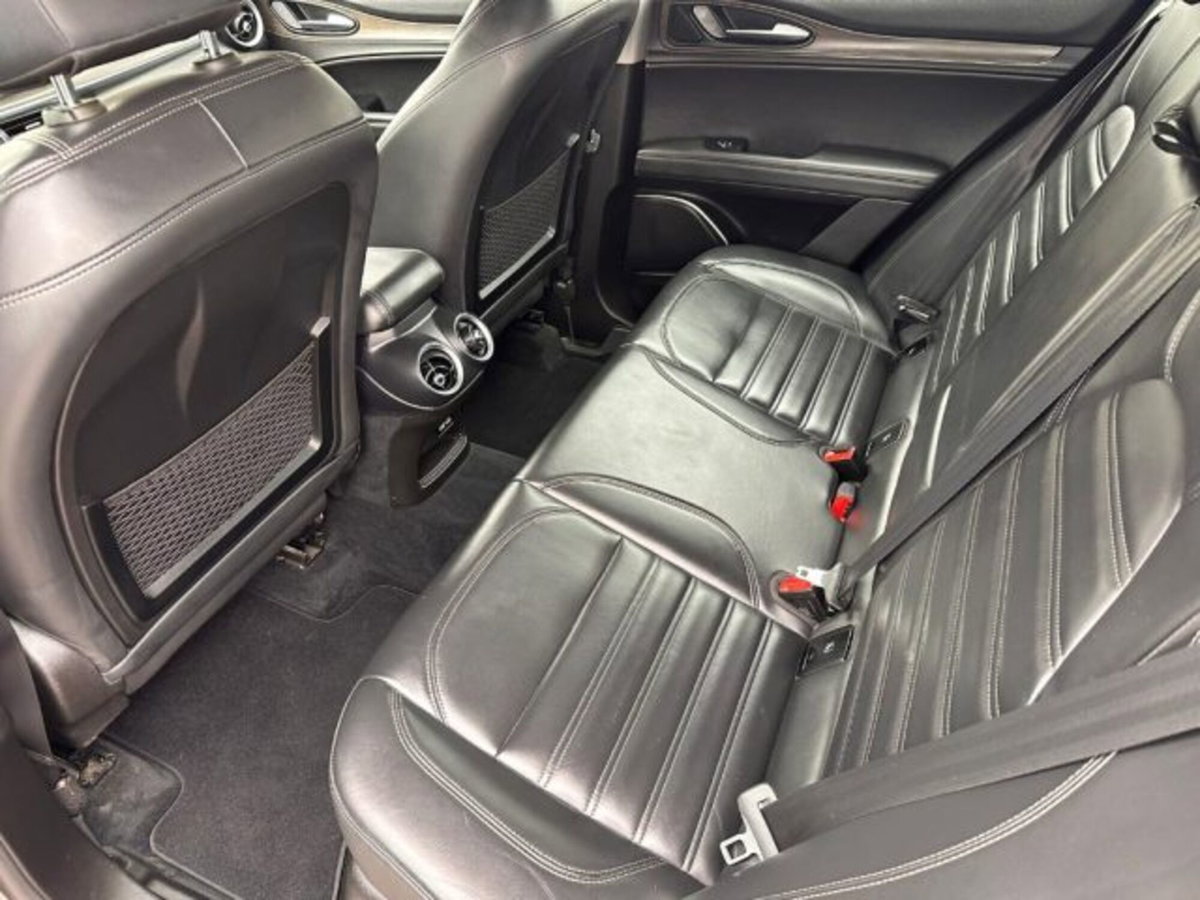 Alfa Romeo Stelvio Stelvio 2.2 Turbodiesel 210 CV AT8 Q4 Super (11)