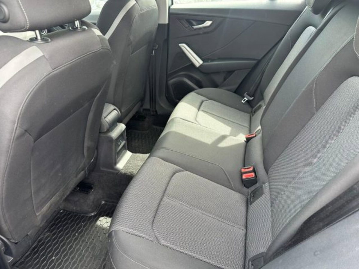 Audi Q2 Q2 35 TFSI S tronic Business (13)