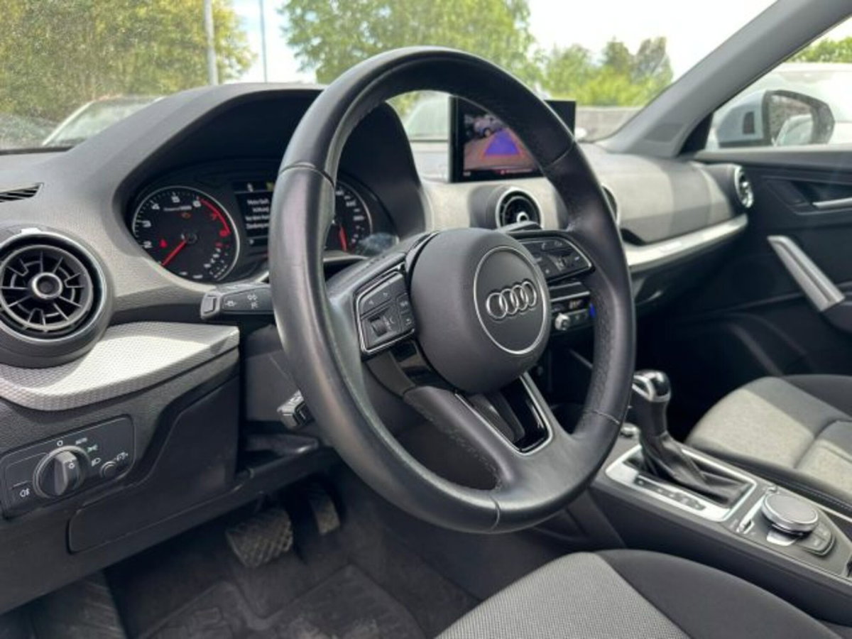 Audi Q2 Q2 35 TFSI S tronic Business (4)