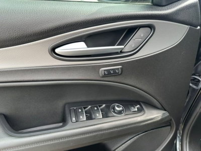 Alfa Romeo Stelvio Stelvio 2.2 Turbodiesel 210 CV AT8 Q4 Veloce (5)