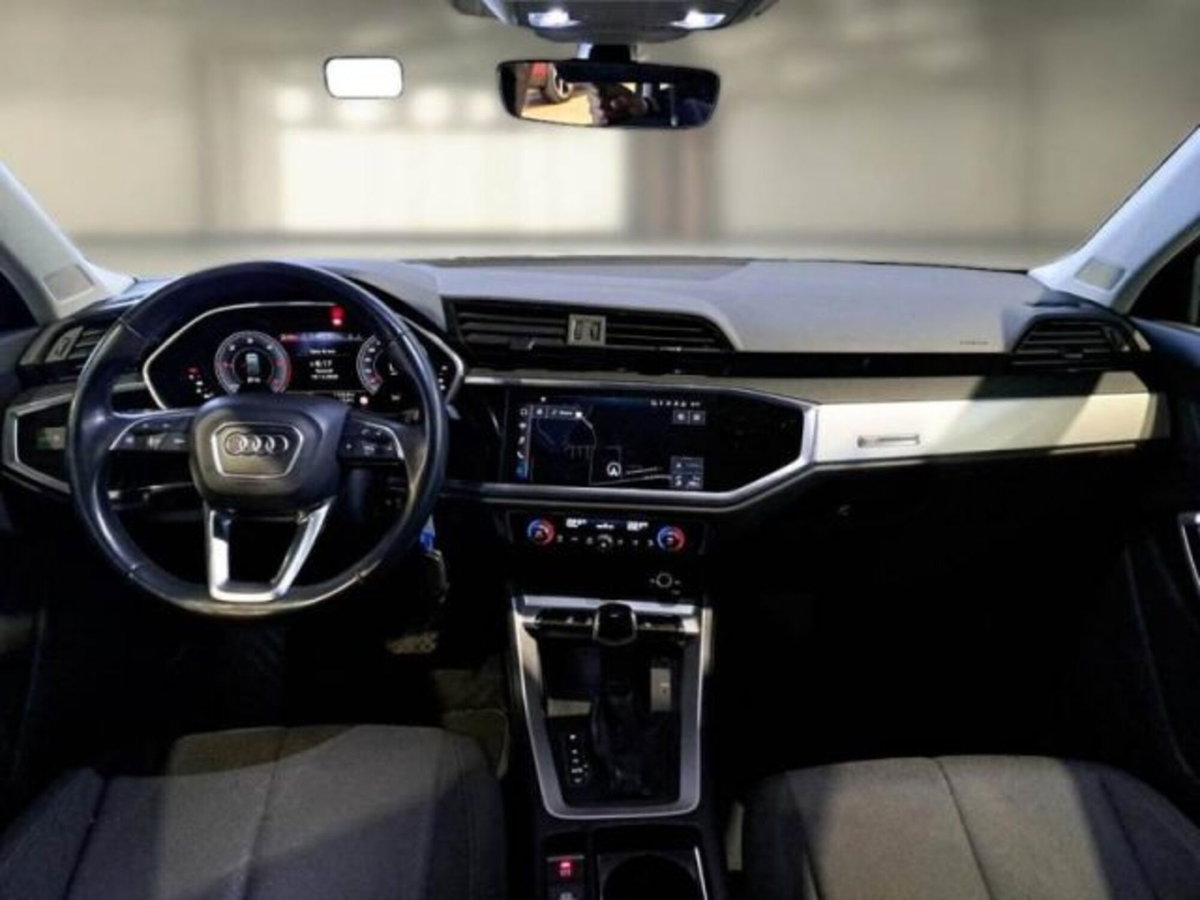 Audi Q3 35 TDI quattro S tronic Business (3)