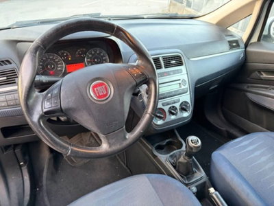 Fiat Grande Punto 1.3 MJT 90 CV 3 porte Dynamic (7)
