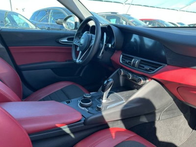 Alfa Romeo Giulia 2.2 Turbodiesel 190 CV AT8 Lusso (12)