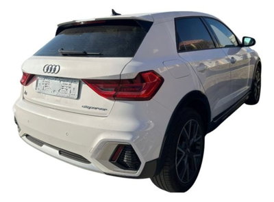 Audi A1 citycarver 30 TFSI Admired (2)