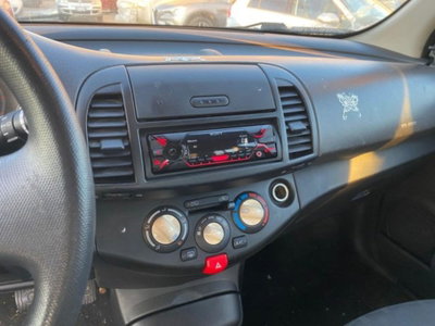 Nissan Micra 1.0 16V 5 porte Visia (7)