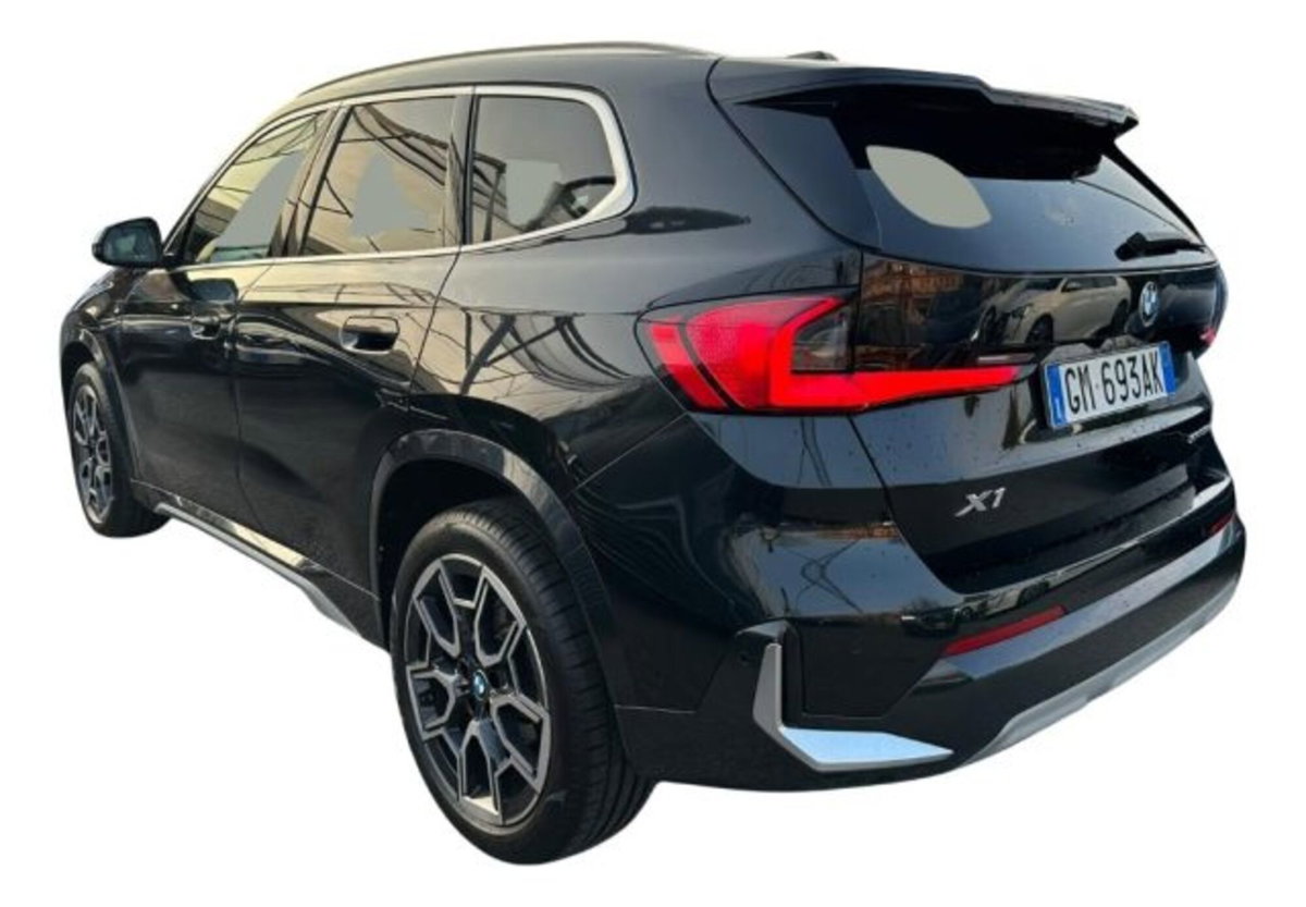 BMW X1 sDrive18d xLine Plus (6)