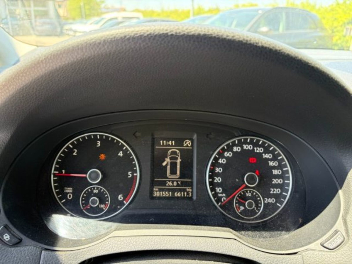 Volkswagen Sharan 2.0 TDI Comfortline BlueMotion Technology (11)