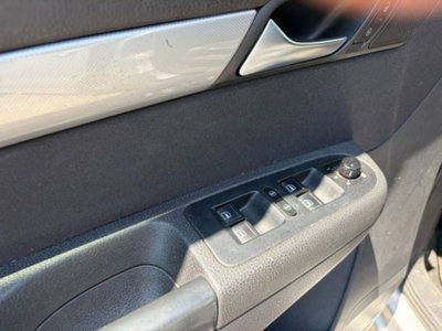 Volkswagen Sharan 2.0 TDI Comfortline BlueMotion Technology (9)