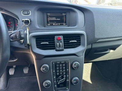 Volvo V40 D2 Momentum (13)