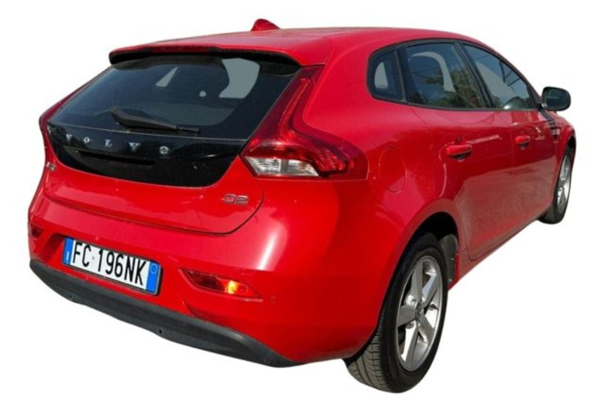 Volvo V40 D2 Momentum (2)