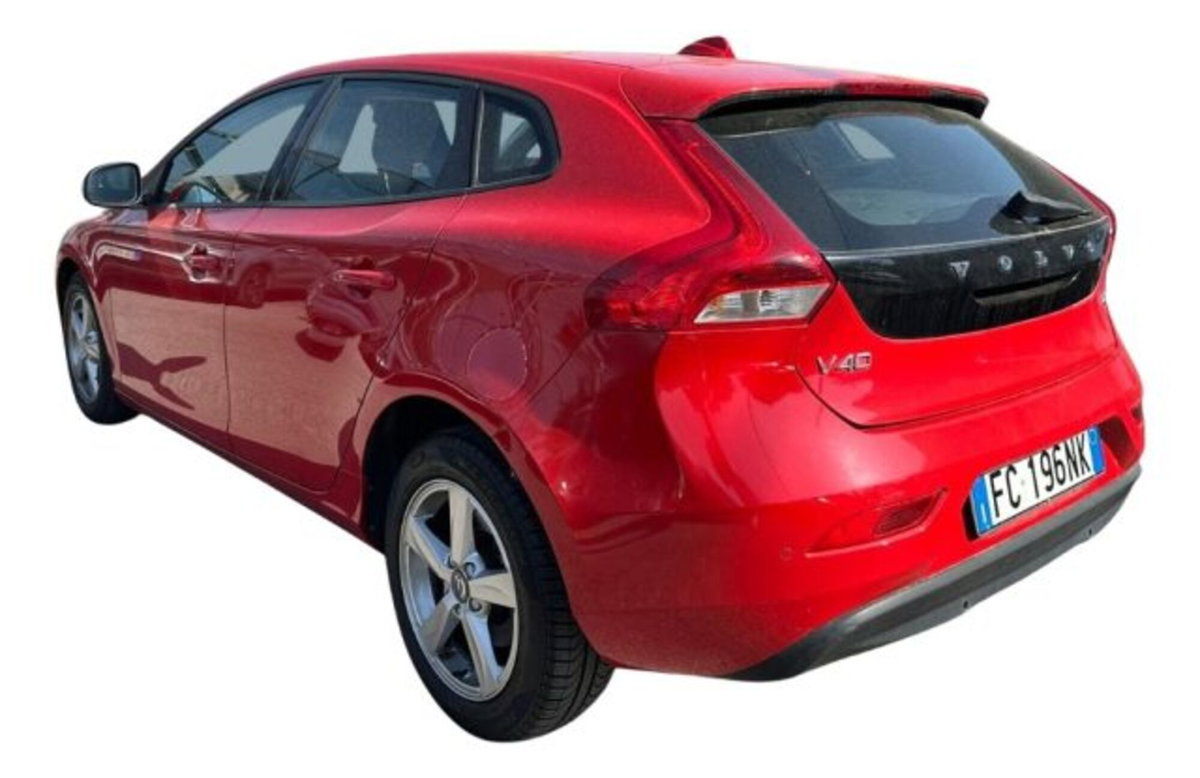Volvo V40 D2 Momentum (3)