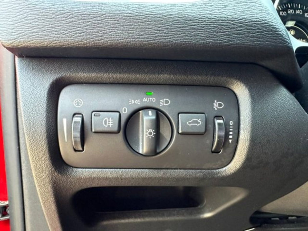 Volvo V40 D2 Momentum (6)