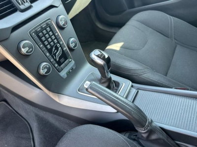 Volvo V40 D2 Momentum (9)