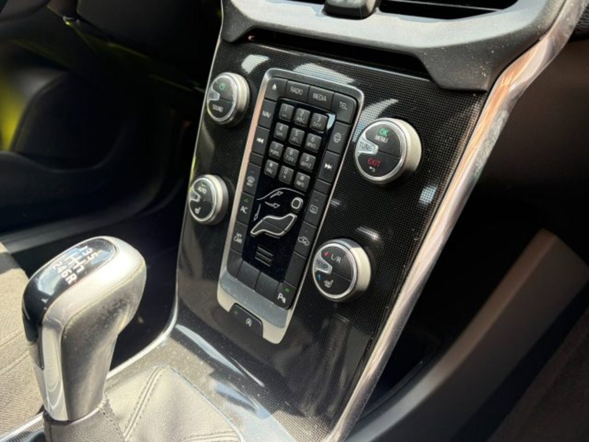 Volvo V40 D2 Momentum N1 (12)