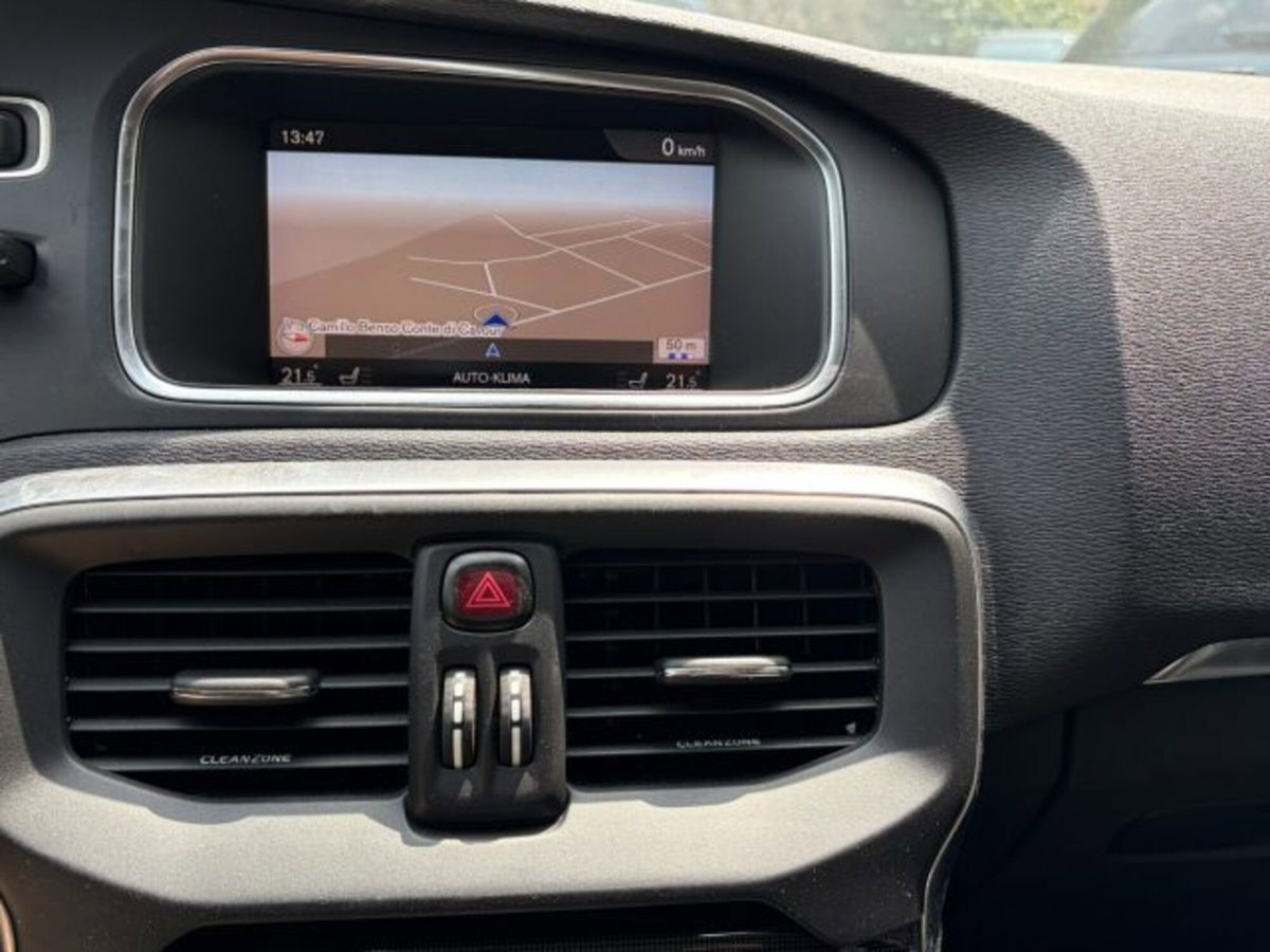 Volvo V40 D2 Momentum N1 (14)