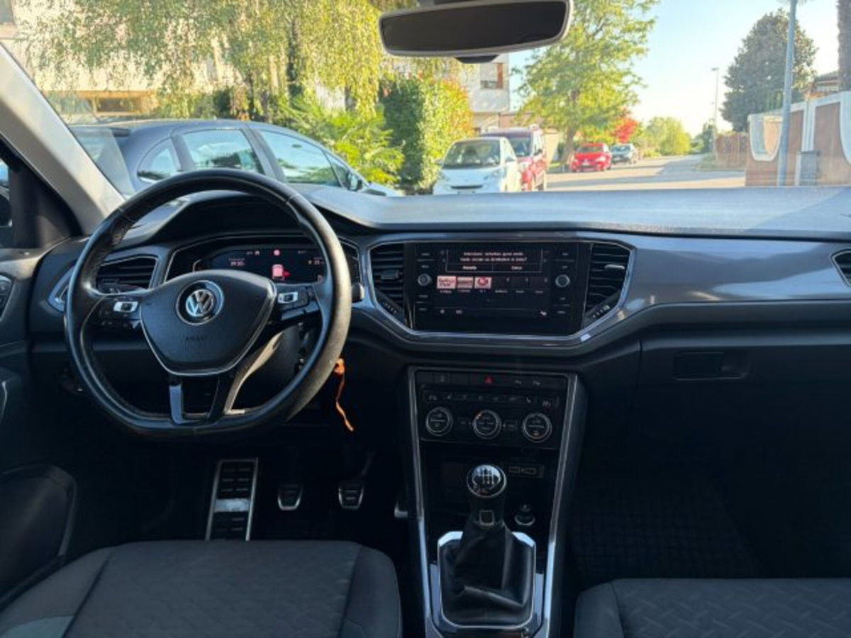 Volkswagen T-Roc 1.0 TSI 115 CV Style BlueMotion Technology (9)