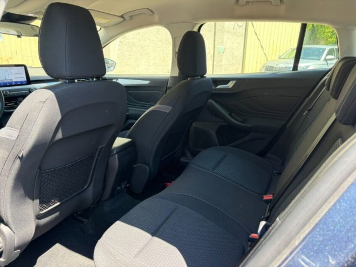 Ford Focus Station Wagon 1.5 EcoBlue 120 CV automatico SW Business (11)