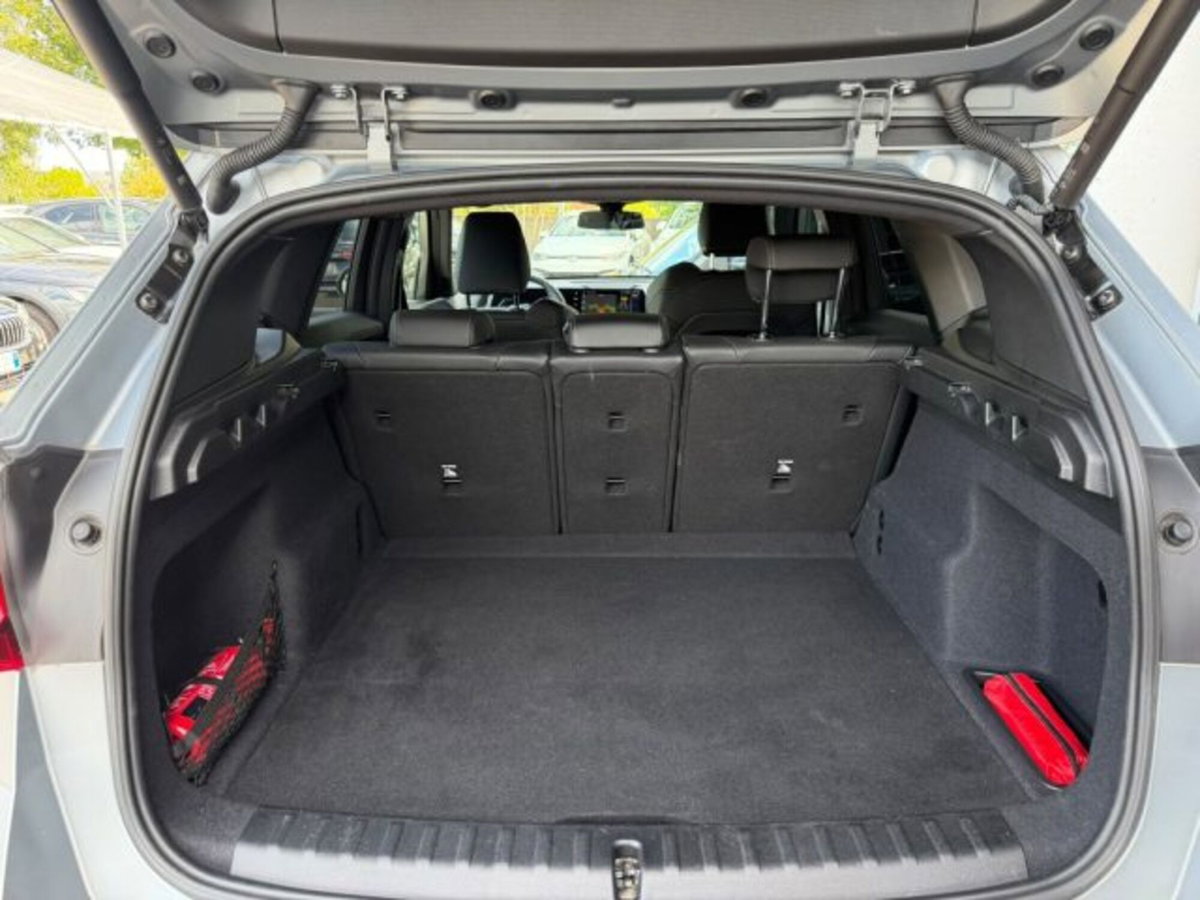 BMW X1 sDrive 18i Msport (4)