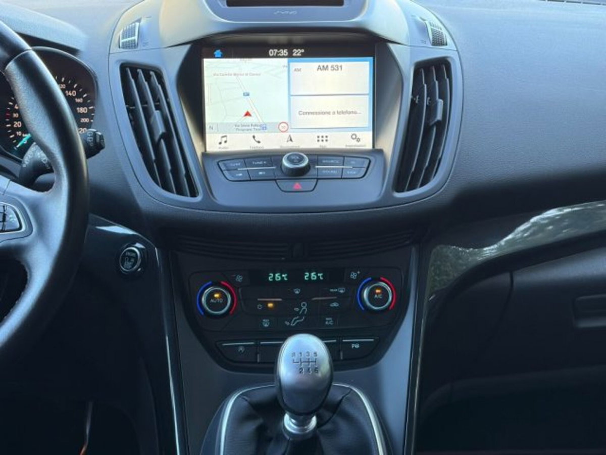 Ford Kuga 1.5 TDCI 120 CV S&S 2WD ST-Line Business (11)