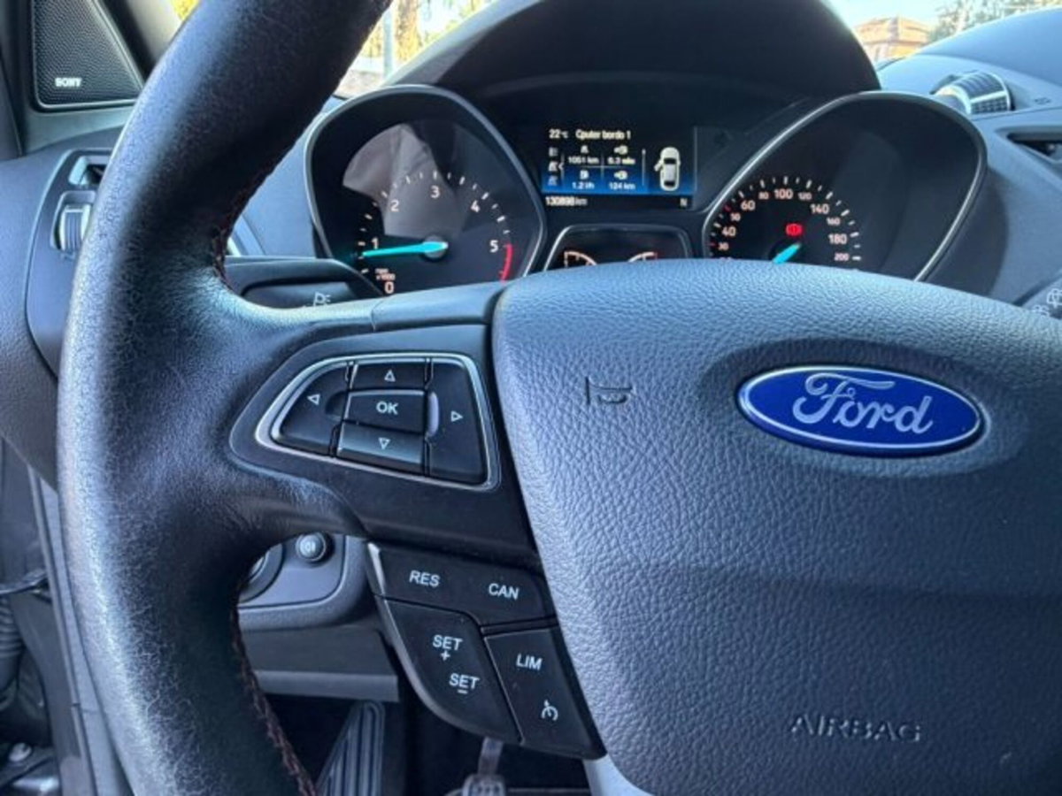 Ford Kuga 1.5 TDCI 120 CV S&S 2WD ST-Line Business (17)