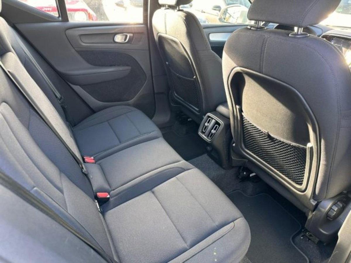 Volvo XC40 D3 Geartronic Business Plus (15)