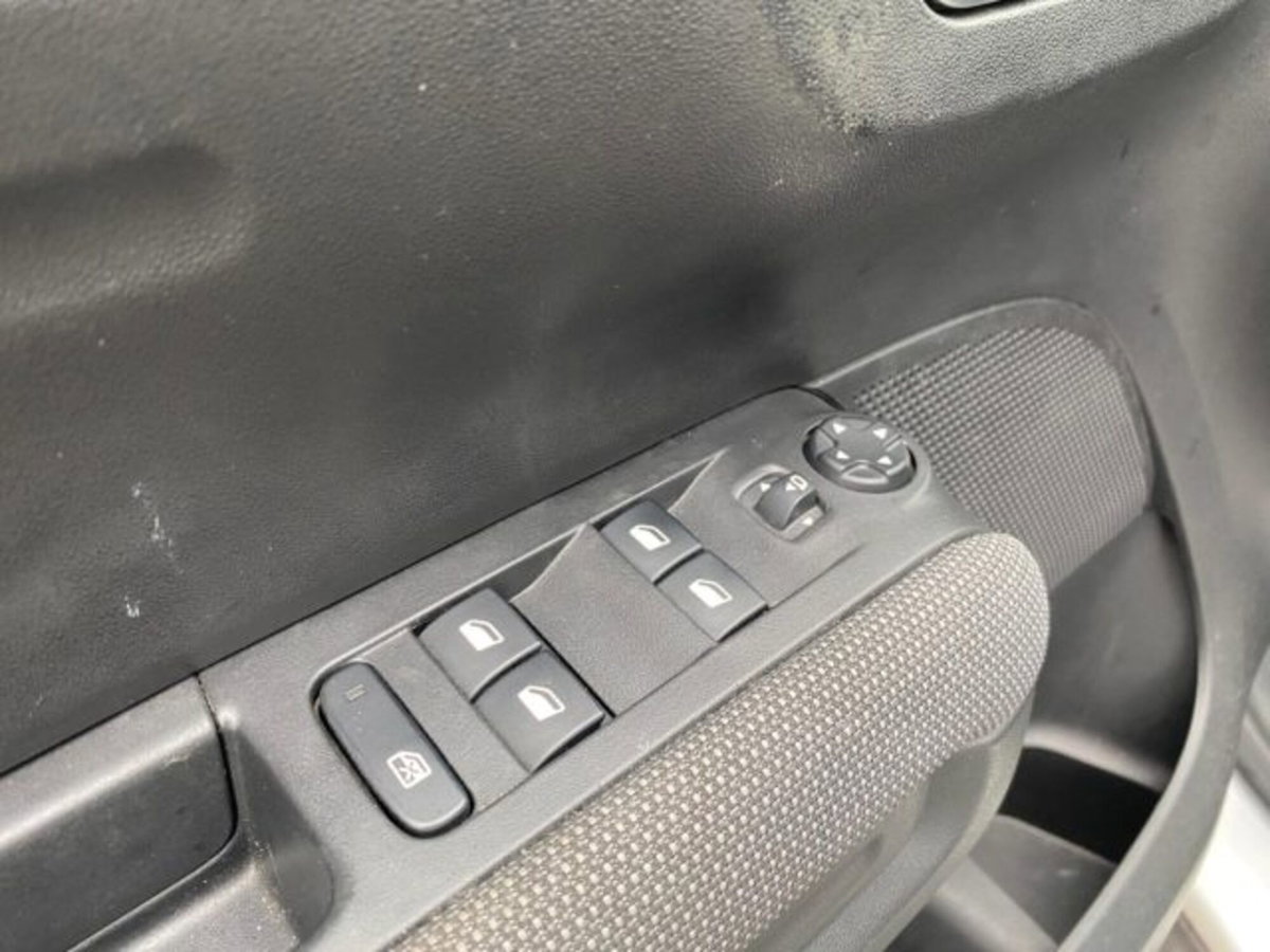 Citroen C3 Aircross PureTech 130 S&S EAT6 Shine (7)