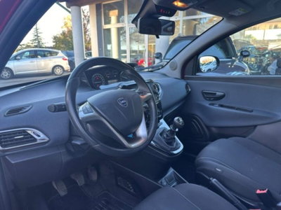 Lancia Ypsilon 1.0 FireFly 5 porte S&S Hybrid Ecochic Silver (4)