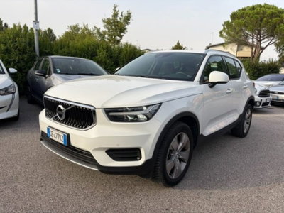 Volvo XC40 T2 Geartronic Momentum usata