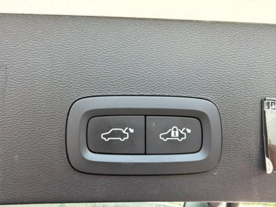 Volvo XC40 T2 Geartronic Momentum (10)