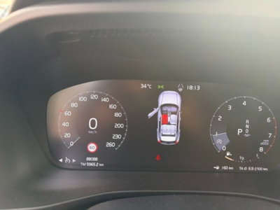 Volvo XC40 T2 Geartronic Momentum (13)
