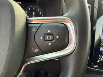 Volvo XC40 T2 Geartronic Momentum (16)